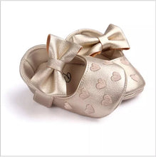 Load image into Gallery viewer, BABY ONE BABY TWO Baby Girl Little Romance Heart and Bow Crib Shoes.
