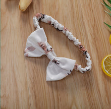 Load image into Gallery viewer, BABY ONE BABY TWO Baby and Toddler Girl Simply Floral 2-piece Romper Set.