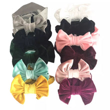 Load image into Gallery viewer, Baby and Toddler Girl Big Bow Velvet Headband.
